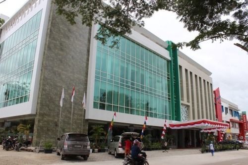 Plaza Inn Kendari Exterior photo