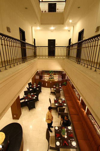 Plaza Inn Kendari Exterior photo